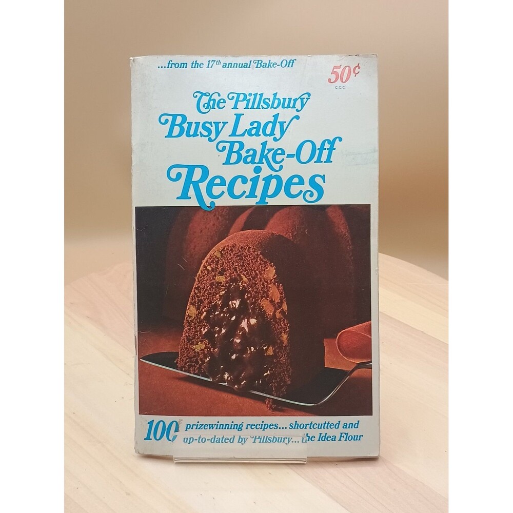 The Pillsbury Busy Lady Bake-Off Recipes 17th Annual 1966 Vtg Cookbook Booklet
